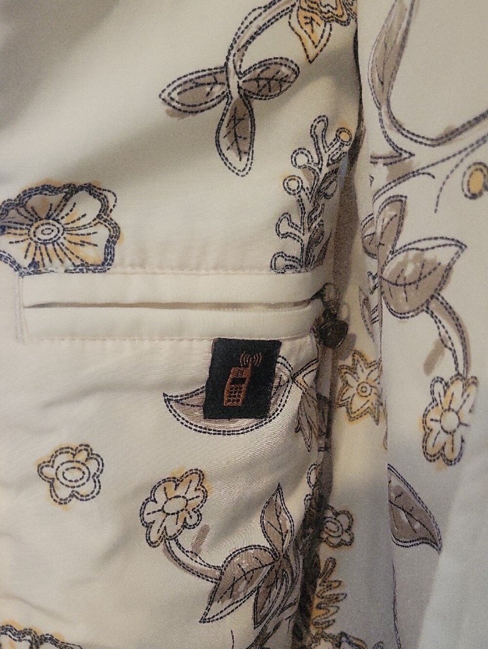 Ariat SzSm Cream Quilted Diamond Vest snap back inside, outside pockets - Picture 4 of 7